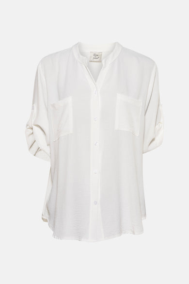 Chemise blanche à manches courtes de Terra di Siena, avec poche poitrine et fermeture à boutons.