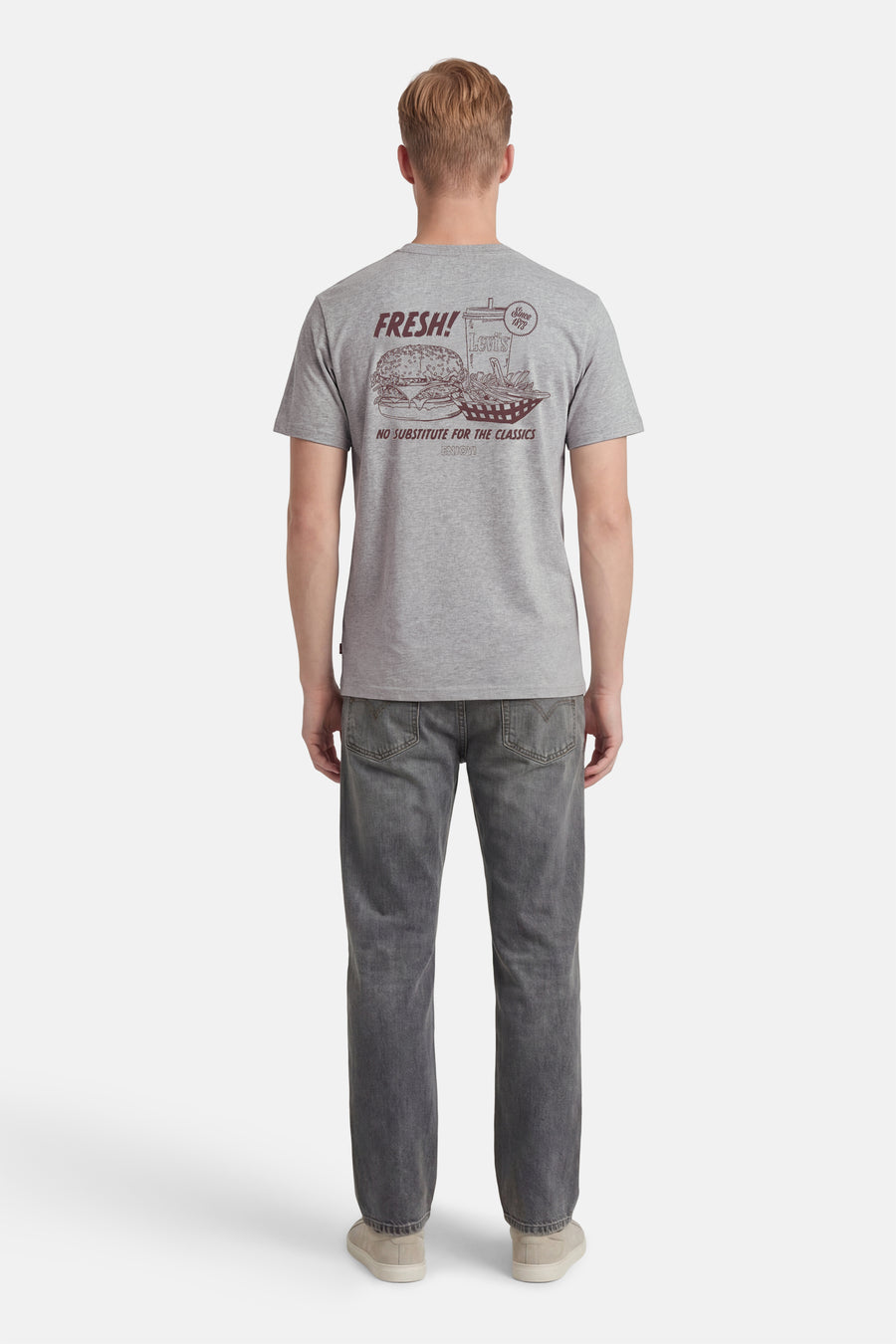 Grijs T-shirt met korte mouwen van Levi's, met een print van een hamburger, drankje en frietjes op de rug.