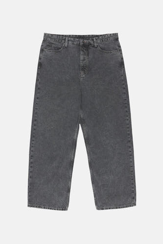 Jean droit gris en denim de Levi's®, avec une coupe classique et un délavage subtil.