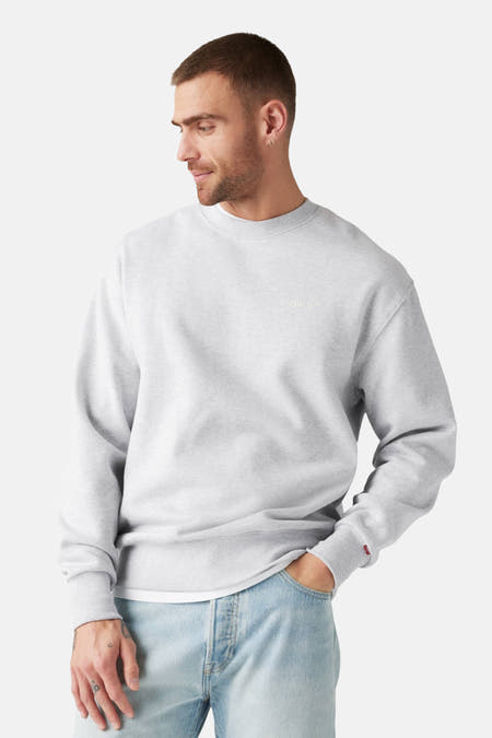 Gilet gris avec col rond de Levi's, avec des détails de logo brodés fins et une texture lisse.