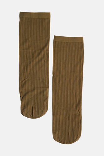 Chaussettes vertes d'Astrid Black Label avec une texture côtelée.