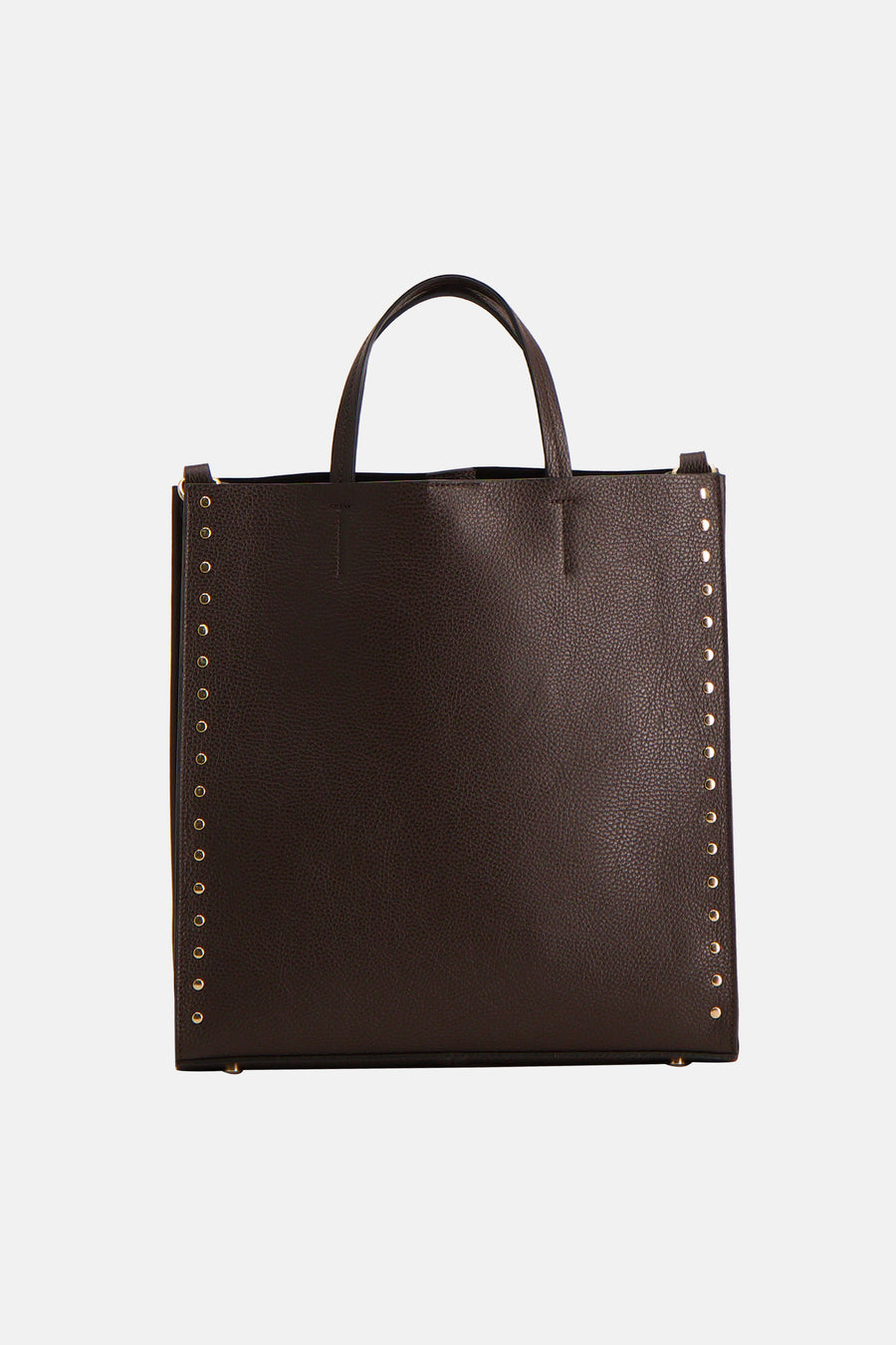 Bruine handtas van Astrid Black Label met korreltextuur en goudkleurige studs langs de zijkanten.
