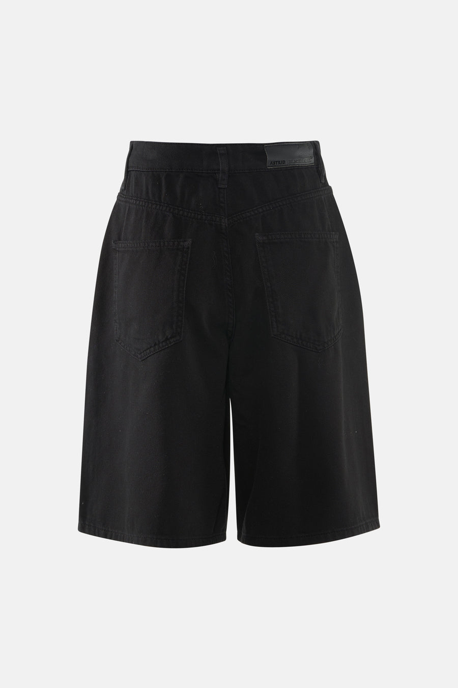 Bermuda noire Astrid Black Label, avec poches arrière et un style décontracté.
