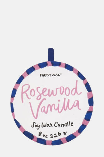 Bougie multicolore de PADDY WAX avec des accents roses et bleus, dotée d'une inscription et d'une boucle pour suspendre.