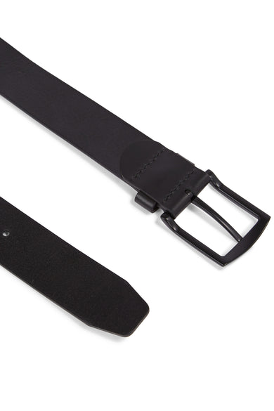 Zwarte leren riem met gesp.
