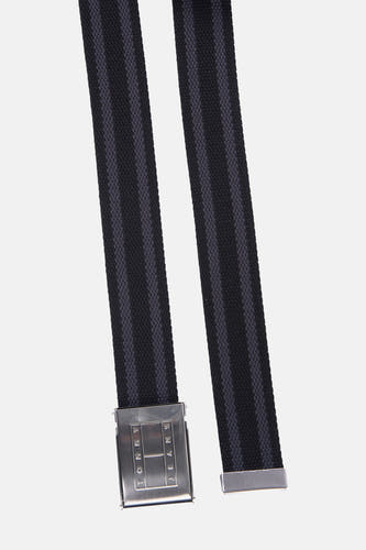 Ceinture noire de TOMMY JEANS, avec un motif rayé et une boucle argentée.