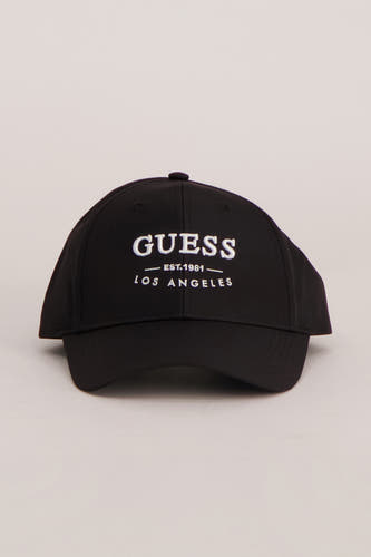 Chapeau noir de Guess avec des détails de logo brodés et une bande ajustable.