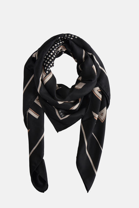 Écharpe d'été noire de Guess avec un motif structuré de points et de formes graphiques.