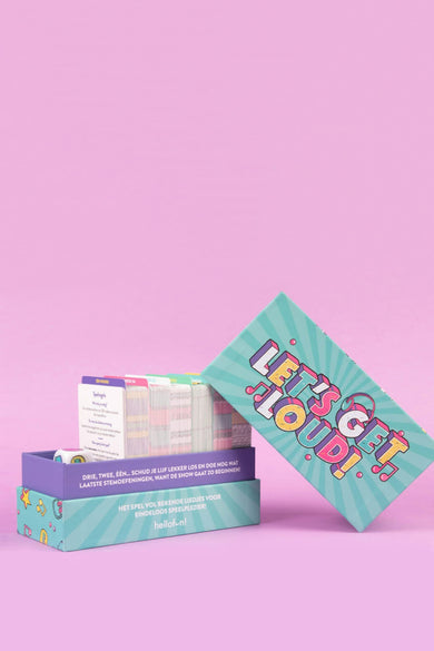Cadeau multicolore de HELLOFUN, avec une impression joyeuse sur la boîte et des cartes à jouer empilées.