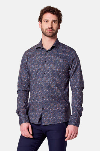 Chemise noire à manches longues de Bruce & Butler, avec de petits motifs floraux et des boutons foncés.