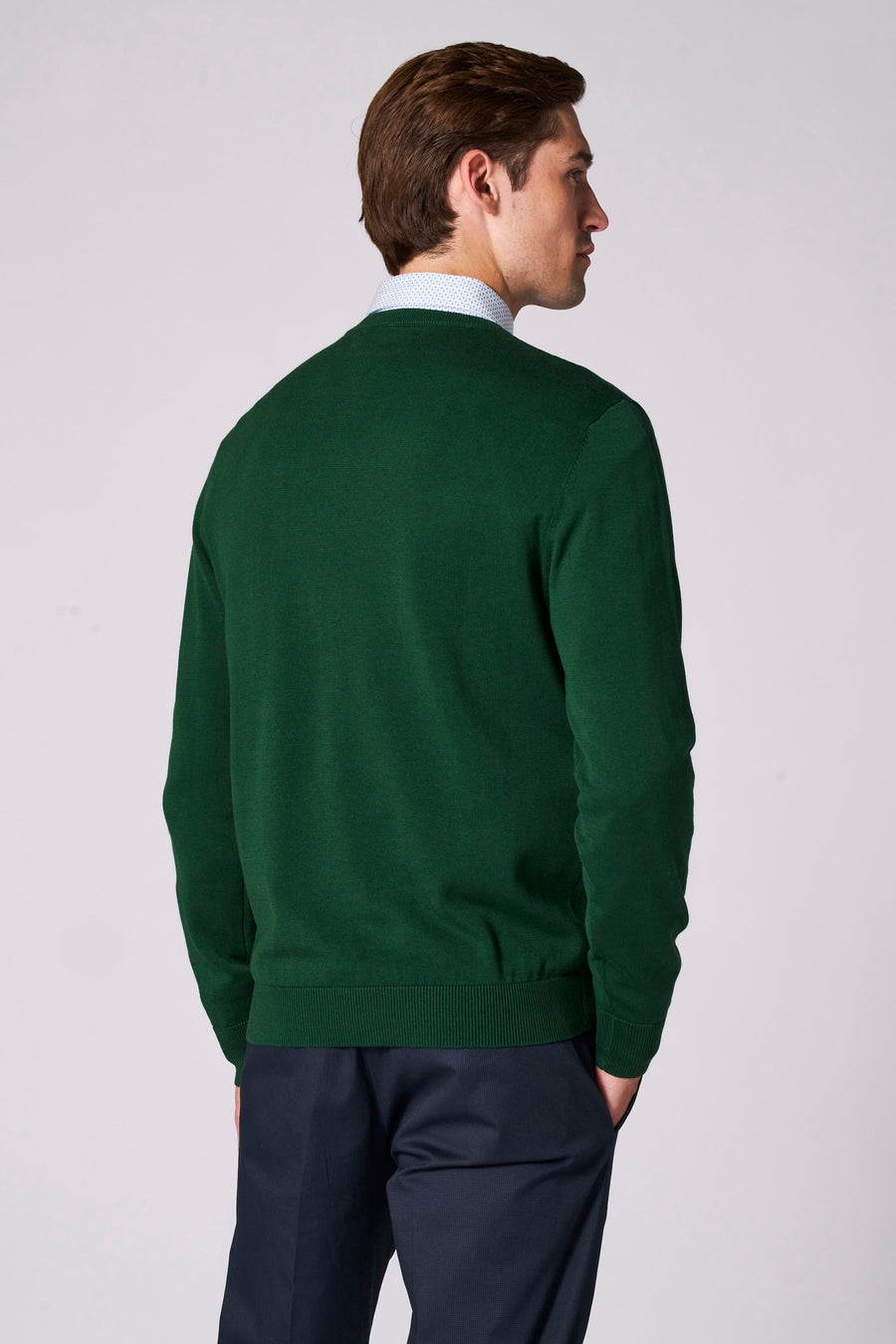 Pull à col en V - vert - Bruce & Butler