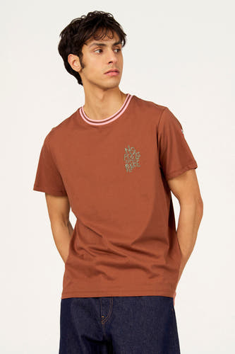 T-shirt marron à manches courtes de Cyclo Club Marcel, avec col rond et imprimé sur la poitrine.