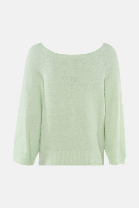 Pull vert clair à col rond de Clouds of Fashion, avec une texture douce et duveteuse et des manches 3/4.