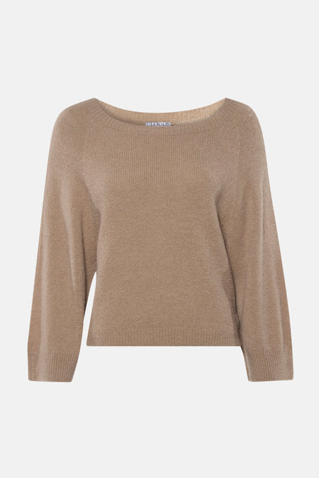 Pull marron à col rond de Clouds of Fashion, avec une structure de tricot subtile et des manches raglan.