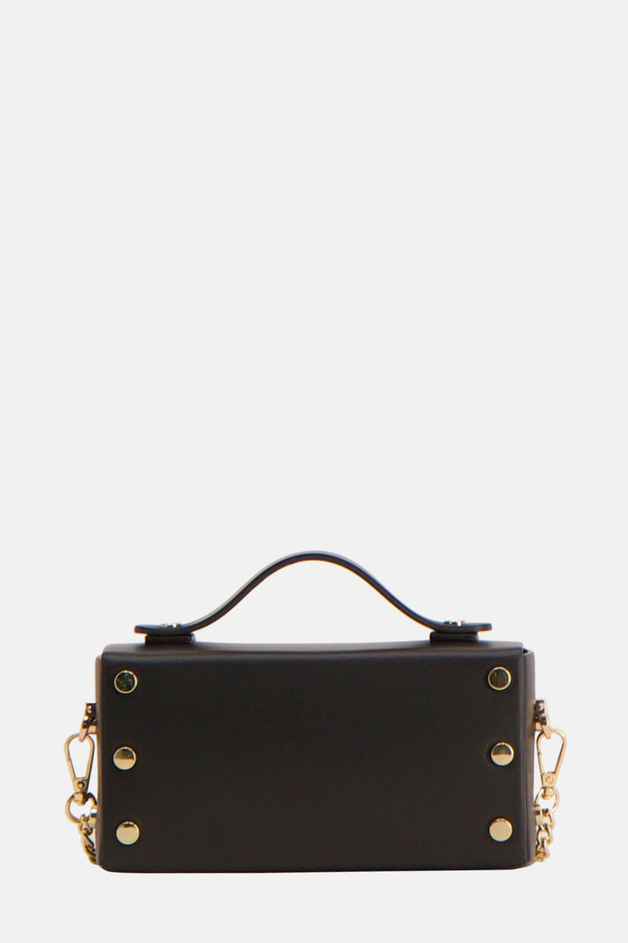 Zwarte handtas met gouden details.
