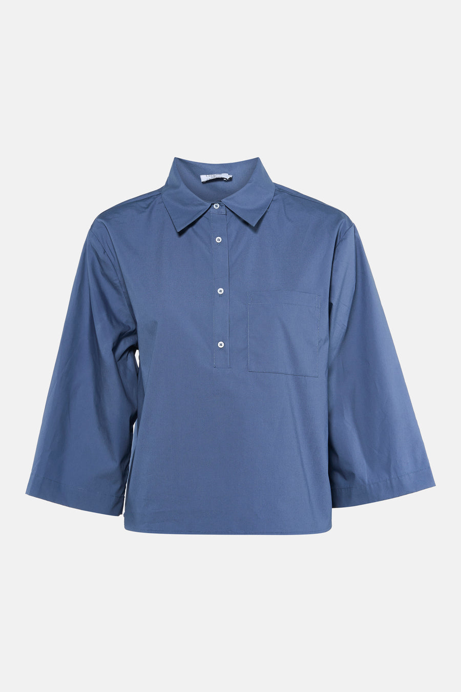 Chemisier bleu de Clouds of Fashion, avec des manches trois-quarts, une fermeture boutonnée et une poche poitrine.
