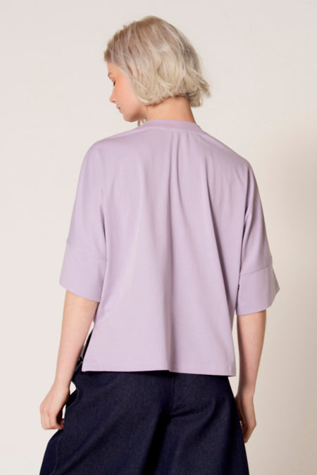 Paars T-shirt met korte mouwen van Clouds of Fashion, met losse pasvorm en wijde mouwen.