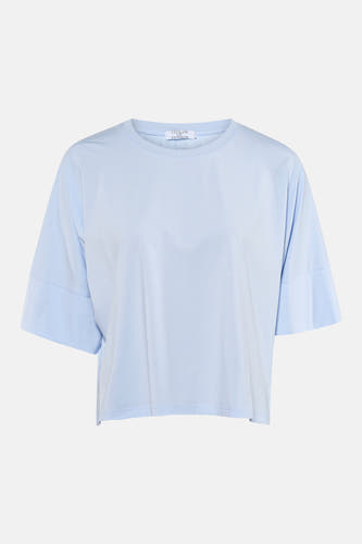 T-shirt bleu à manches courtes de Clouds of Fashion, coupe droite.