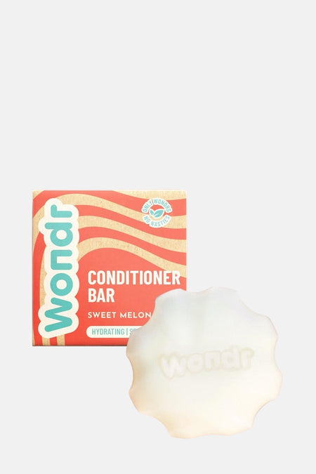 Produits de soin rouge - WONDR CARE