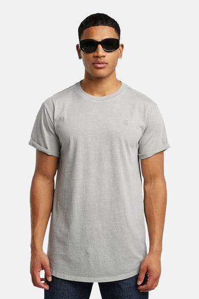 T-shirt gris à manches courtes de G-Star RAW, avec des manches retroussées et un logo subtil.