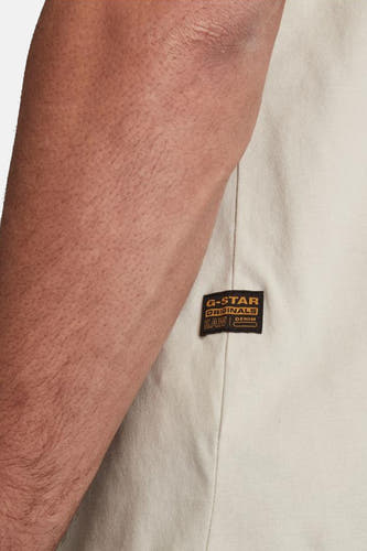 Ecru T-shirt met korte mouwen van G-Star RAW, met een klein logolabel aan de zijkant.