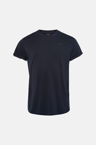 T-shirt bleu à manches courtes de G-Star RAW, combiné avec un jean bleu clair et des baskets grises.
