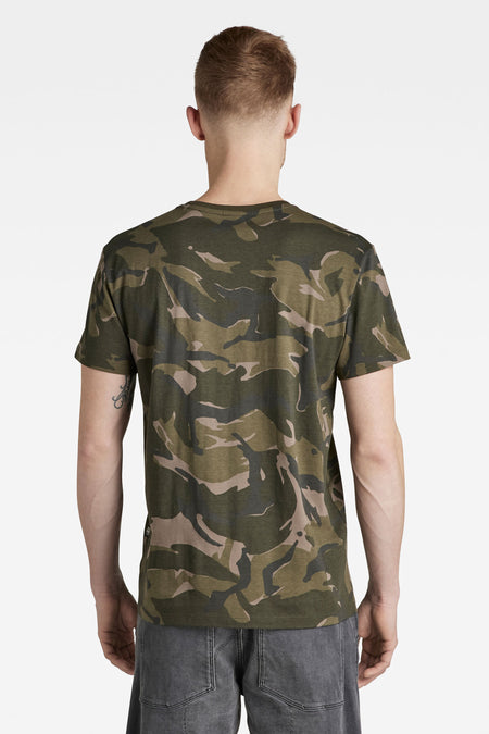 T-shirt vert de G-Star RAW, imprimé camouflage, manches courtes, visible sur le dos.