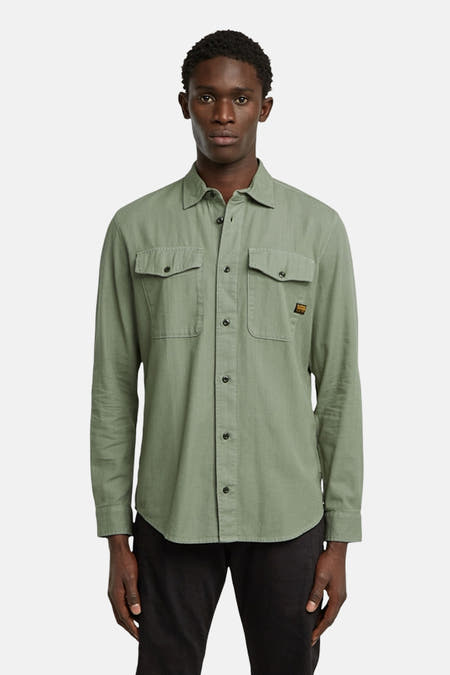 Chemise verte à longues manches de G-Star RAW, avec poches po poitrine et col boutonné.