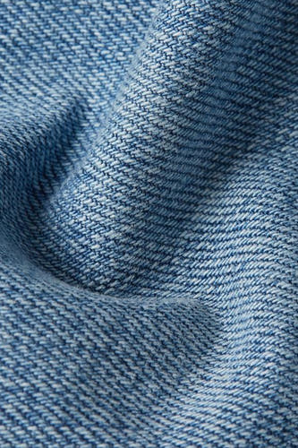 Jean tapered en denim bleu clair de G-Star RAW, avec un tissu texturé.