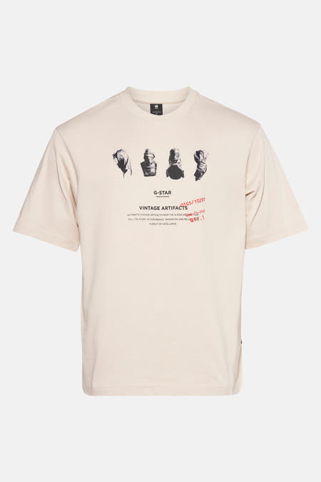 T-shirt écru à manches courtes de G-Star RAW, avec imprimé vintage et détails textuels sur l'avant.