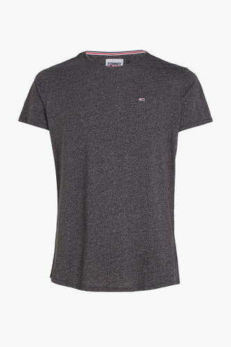 T-shirt noir de TOMMY JEANS, avec des manches courtes et un logo subtil sur la poitrine.
