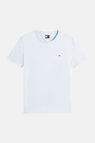 T-shirt bleu à manches courtes de TOMMY JEANS, avec petit logo sur la poitrine et étiquette de marque dans le col.
