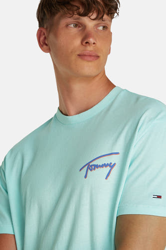 T-shirt turquoise à manches courtes de TOMMY JEANS, avec logo brodé et manches courtes.