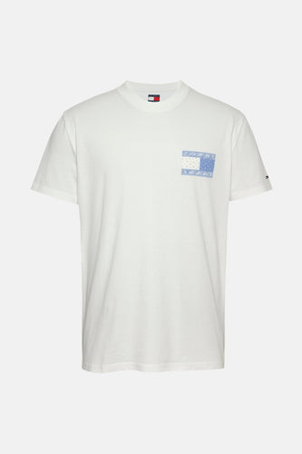 Wit Tommy Hilfiger T-shirt met blauwe print op de borst.