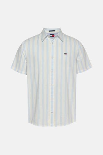 Chemise en coton rayée bleu de TOMMY JEANS avec manches courtes et col boutonné.
