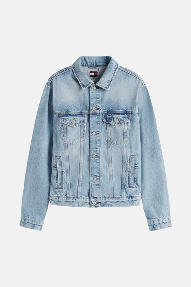 Veste en denim bleu clair de TOMMY JEANS avec fermeture à boutons, poches poitrine et poches poche.