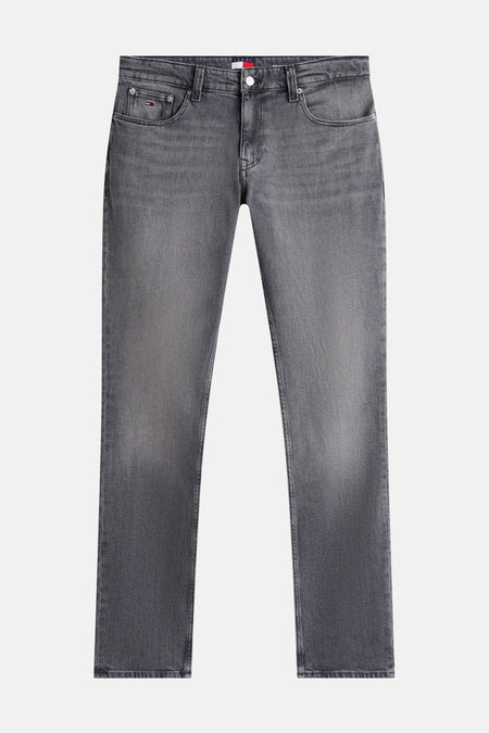 Jeans slim de Tommy Jeans en denim gris foncé, avec des détails subtils et des jambes droites.
