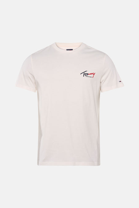 Witte korte mouwen T-shirt van TOMMY JEANS met logo op borst en kleurrijke schouderlabel, front view
