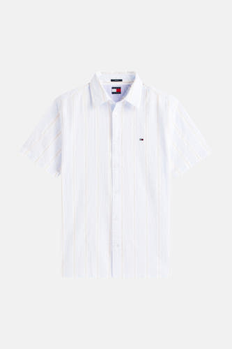 Chemise bleue à manches courtes de Tommy Jeans, avec un motif rayé et texturé.