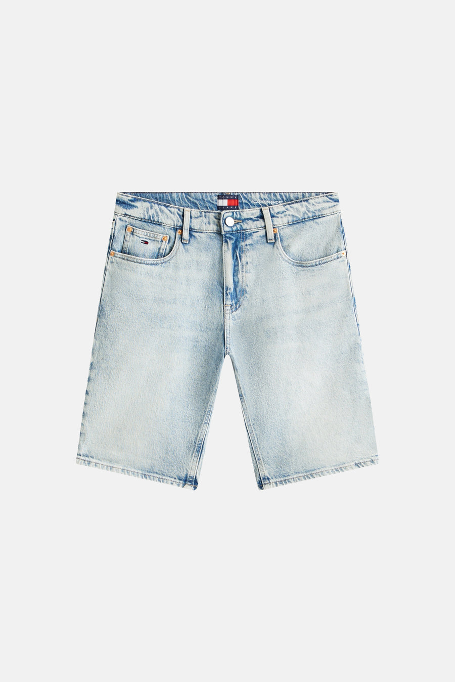 Short en jean denim bleu clair de TOMMY JEANS avec style classique à cinq poches et un petit détail logo.