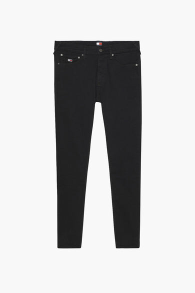 Jean skinny noir de TOMMY JEANS, avec des poches arrière et un patch logo.