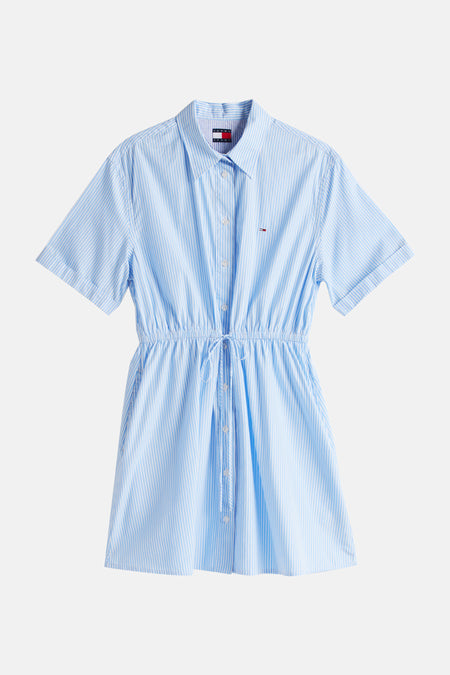 T-shirt bleu rayé à manches courtes de Tommy Jeans, avec une ceinture et un col boutonné.