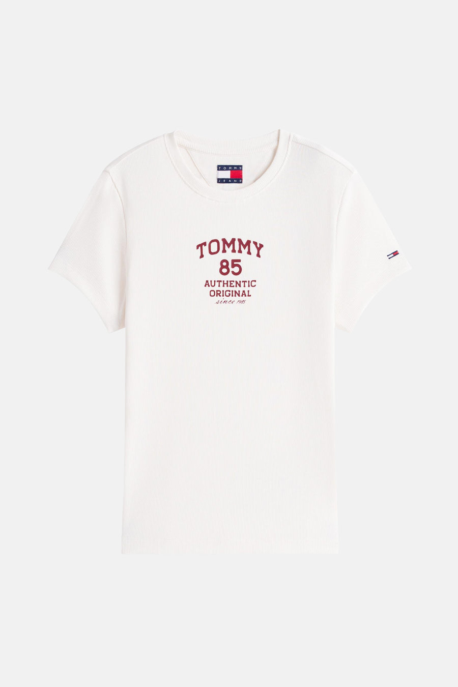 Wit T-shirt met korte mouwen van TOMMY JEANS, met rode opdruk "Tommy 85 Authentic Original Since 1985".