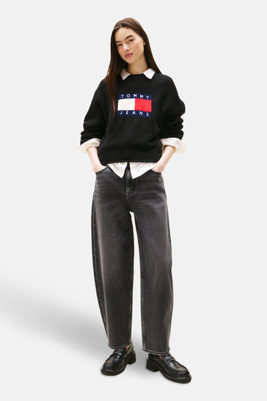 Jean denim de couleur gris foncé spécial fit de TOMMY JEANS, avec une jambe large et un look classique.