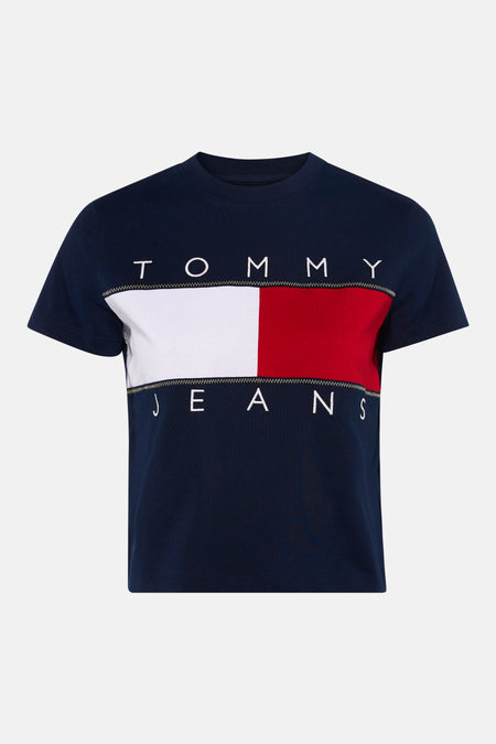 Multicolor korte mouw T-shirt van TOMMY JEANS met wit-rood-blauw logo, geborduurde letters en zigzag naden, front view