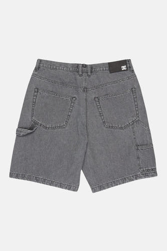 Short en jean en denim gris de DC SHOES, avec poches arrière et poches à outils.