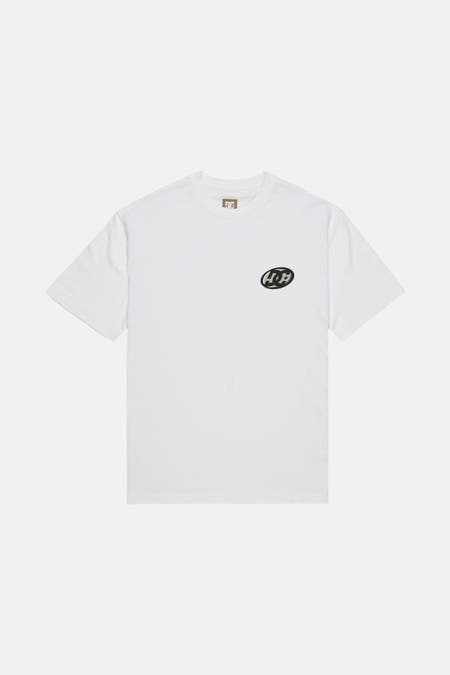 T-shirt blanc à manches courtes de DC SHOES, avec un petit logo sur la poitrine et sur la ligne du col.