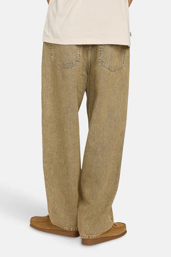 Jean denim off-white large van ELEMENT, dos, avec une ajust et et et et chaines.