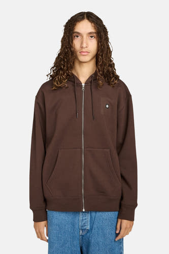 Pull marron d'ELEMENT, avec capuche, porté avec un jean, en vue de dos.