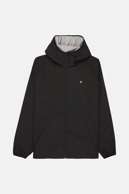 Manteaux de pluie noirs d'ELEMENT, avec capuchon et un petit logo sur la poitrine.